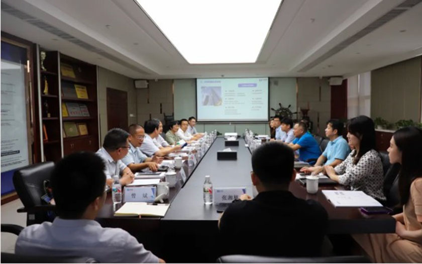 廣東省建筑設計研究院有限公司黨委書記、董事長曾憲川一行到訪中信恒泰