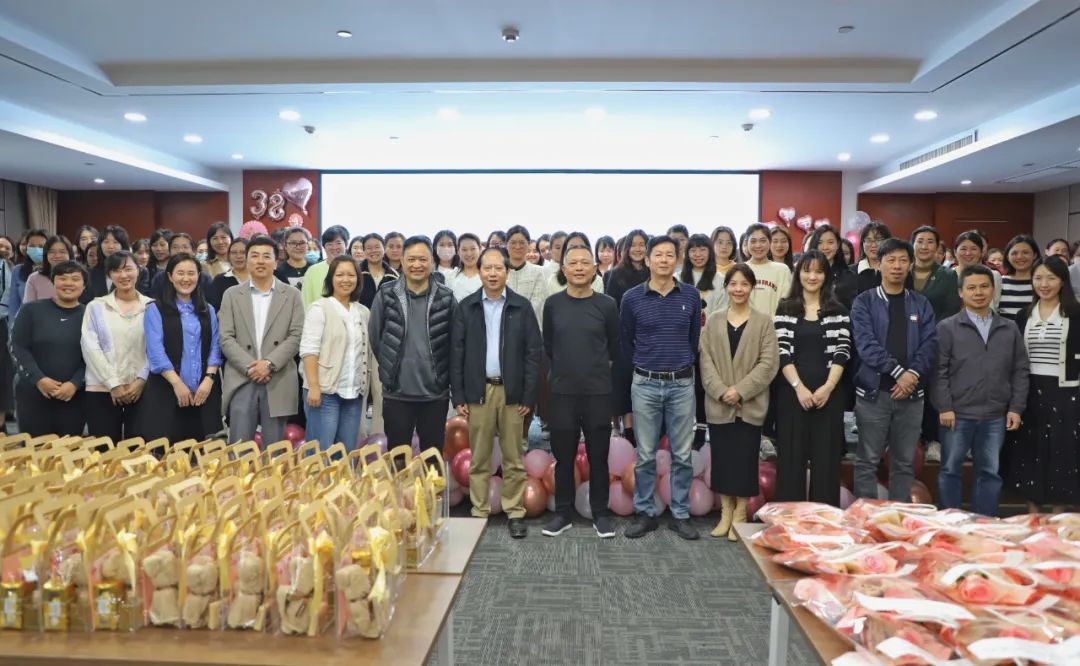 中信恒泰集團(tuán)開展“品味生活 感受幸?！比藡D女節(jié)主題活動